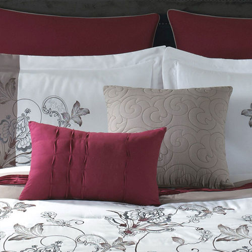 Picture of SPICE RED 8 PIECE QUEEN LINEN SET